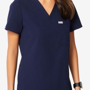 Fig's size medium scrubs